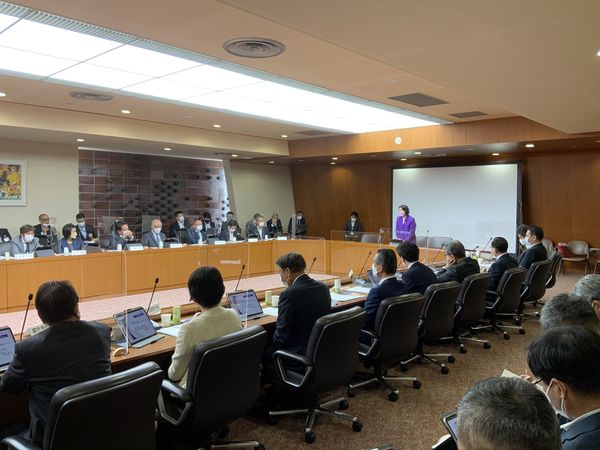 東京都市長会定例会議で、こども家庭庁の設立とこども基本法の施行について報告しました。