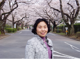 国際基督教大学の桜と清原市長 国際基督教大学の桜と清原市長